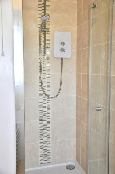 Stunning Annexe 1 Luxury Bedroom, Eating Area & Bathroom Only! Truro Dış mekan fotoğraf