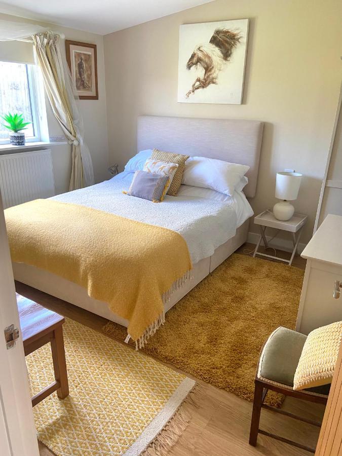 Stunning Annexe 1 Luxury Bedroom, Eating Area & Bathroom Only! Truro Dış mekan fotoğraf